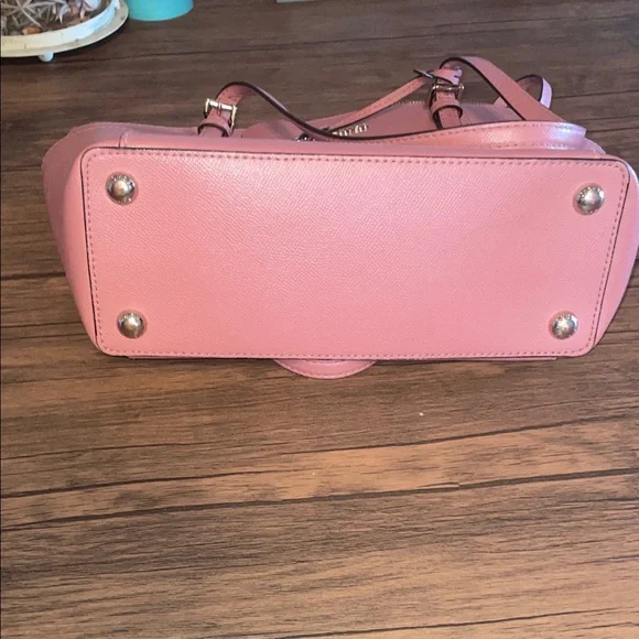 Michael Kors Coral Pink Tote Bag - Picture 3 of 15